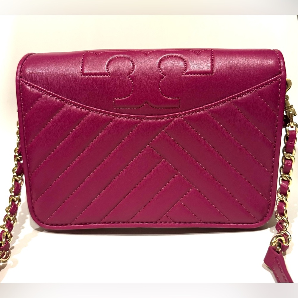 TORY BURCH Alexa Combo Crossbody Chain Strap Bag in Party Fuschia